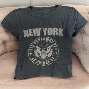 Brandy Melville t shirt